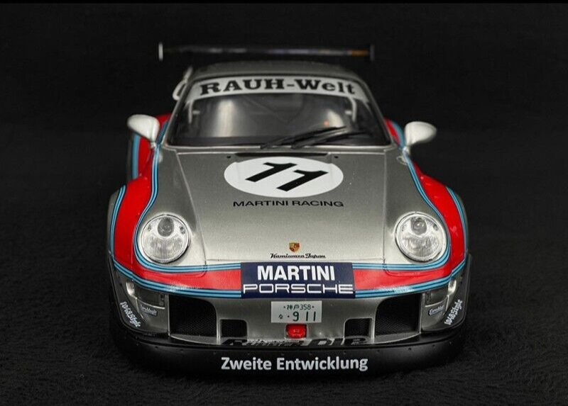 1/18 scale Porsche 993 RWB Wide Body MARTINI RACING Livery Diecast Car by SOLIDO