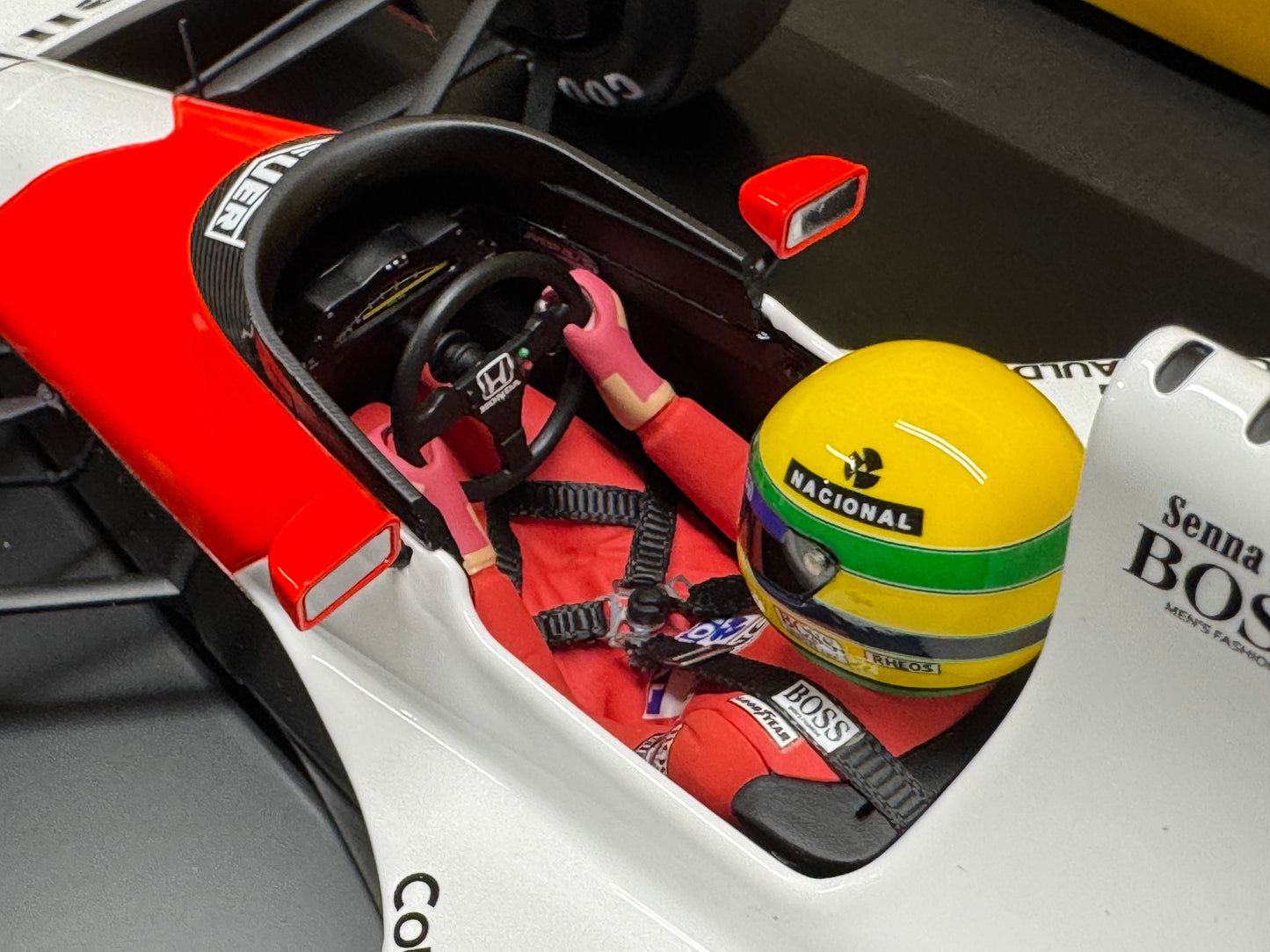 McLAREN HONDA MP4/5B AYRTON SENNA WORLD CHAMPION 1990 1/12 SCALE MINICHAMPS