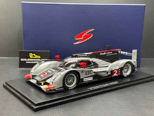 AUDI R18 TDI - WINNER LE MANS 2011 - MODEL CAR W/ DISPLAY CASE BY SPARK