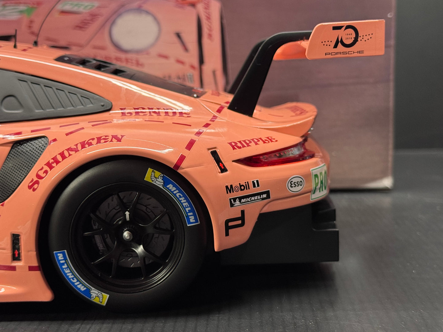 1/12 Scale IXO 911 RSR 991 winner 24h of Le Mans 2018 #92 Pink Pig Livery