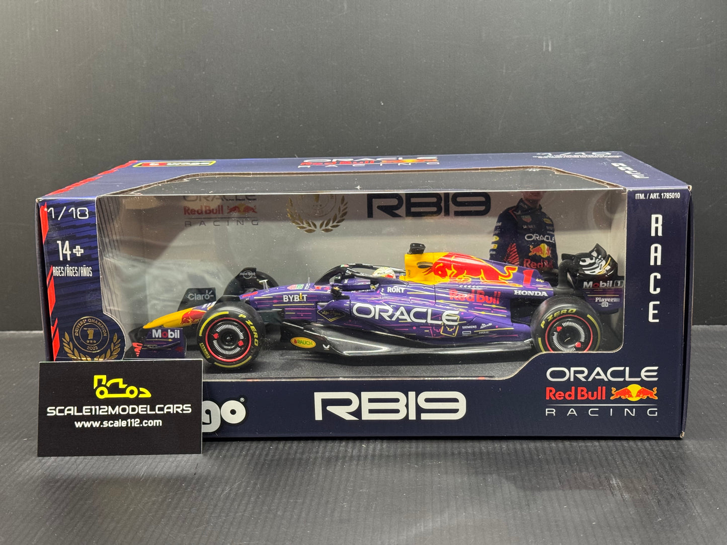 1/18 BBURAGO RED BULL RB19 MAX VERSTAPPEN WINNER LAS VEGAS GP 2023 MODEL CAR