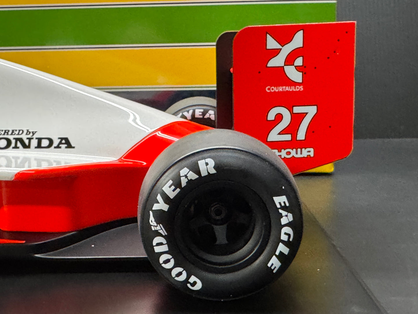 McLAREN HONDA MP4/5B AYRTON SENNA WORLD CHAMPION 1990 1/12 SCALE MINICHAMPS
