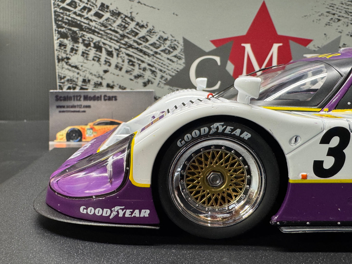 Jaguar XJR9 V12 Silk Cut Racing LeMans Winner 1990 Diecast 1:18 Scale CMR