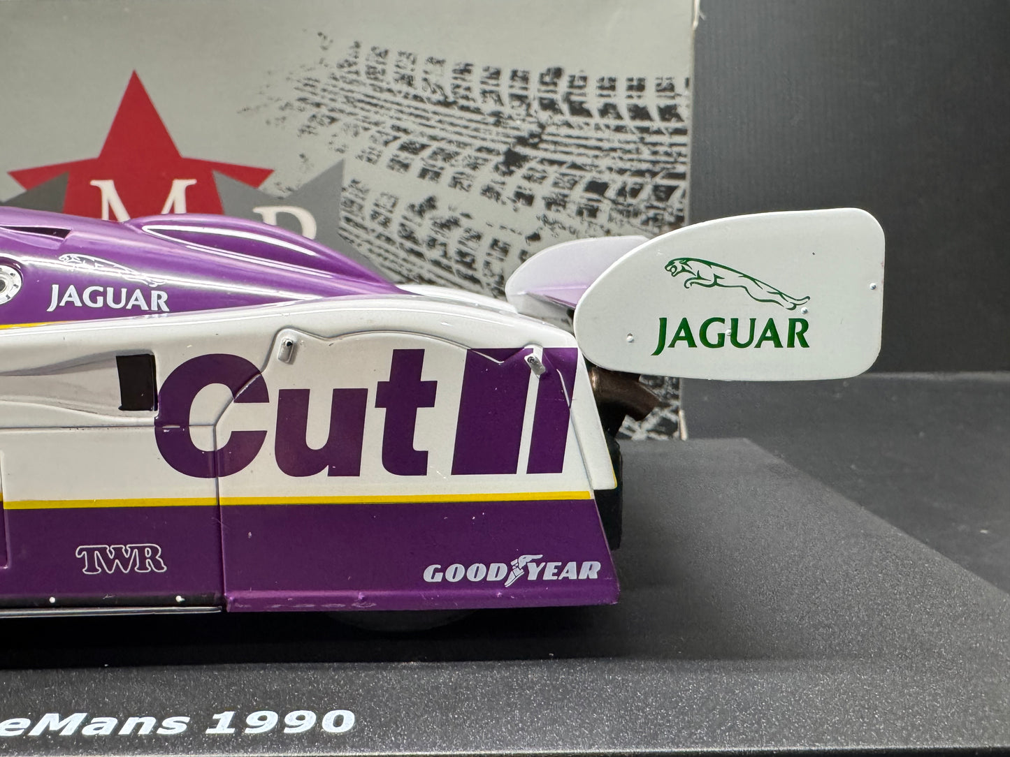 Jaguar XJR9 V12 Silk Cut Racing LeMans Winner 1990 Diecast 1:18 Scale CMR