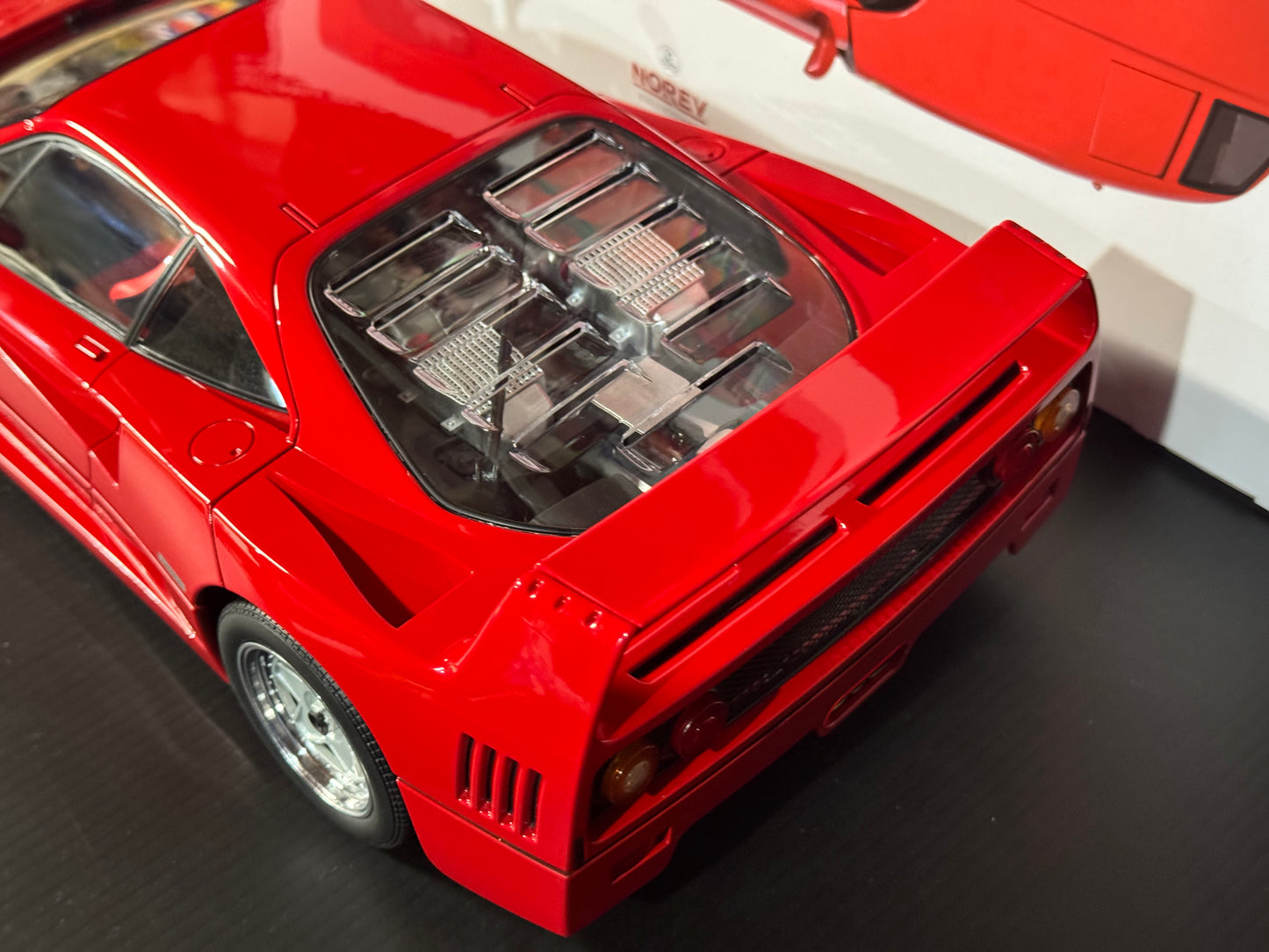 Ferrari F40 1987 1/12 Scale Diecast Model Car in Rosso Corsa by Norev 127902