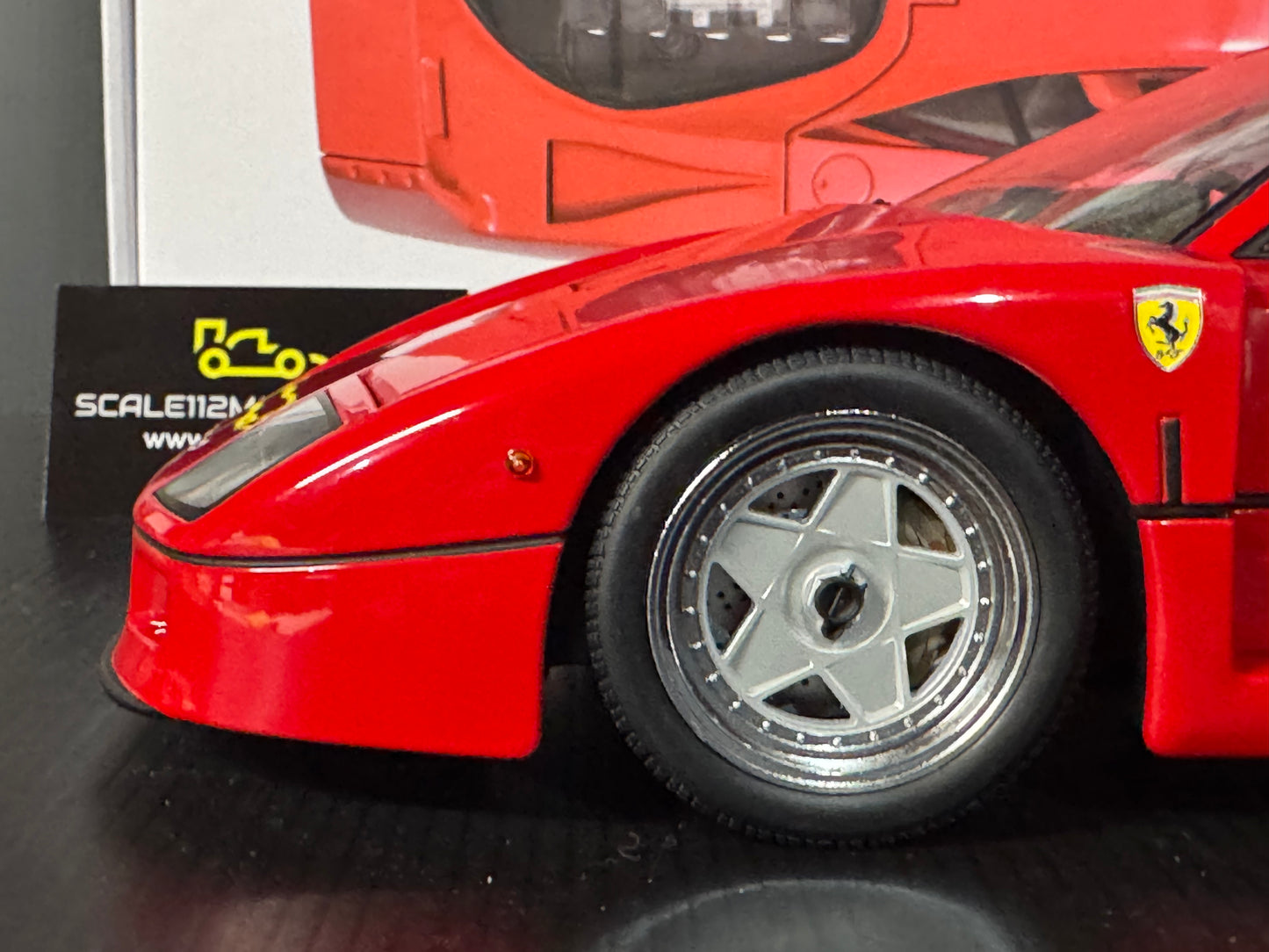Ferrari F40 1987 1/12 Scale Diecast Model Car in Rosso Corsa by Norev 127902