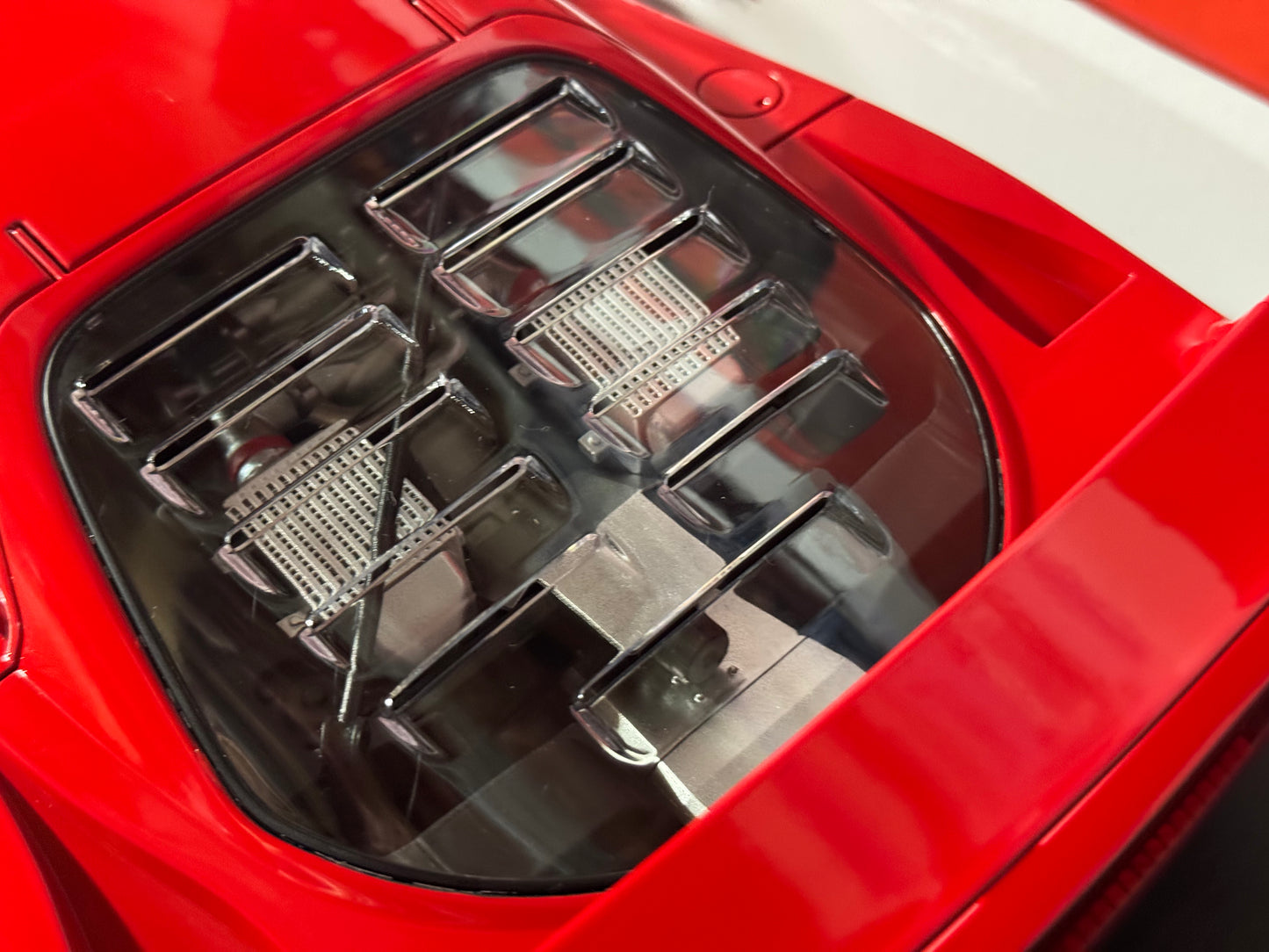 Ferrari F40 1987 1/12 Scale Diecast Model Car in Rosso Corsa by Norev 127902