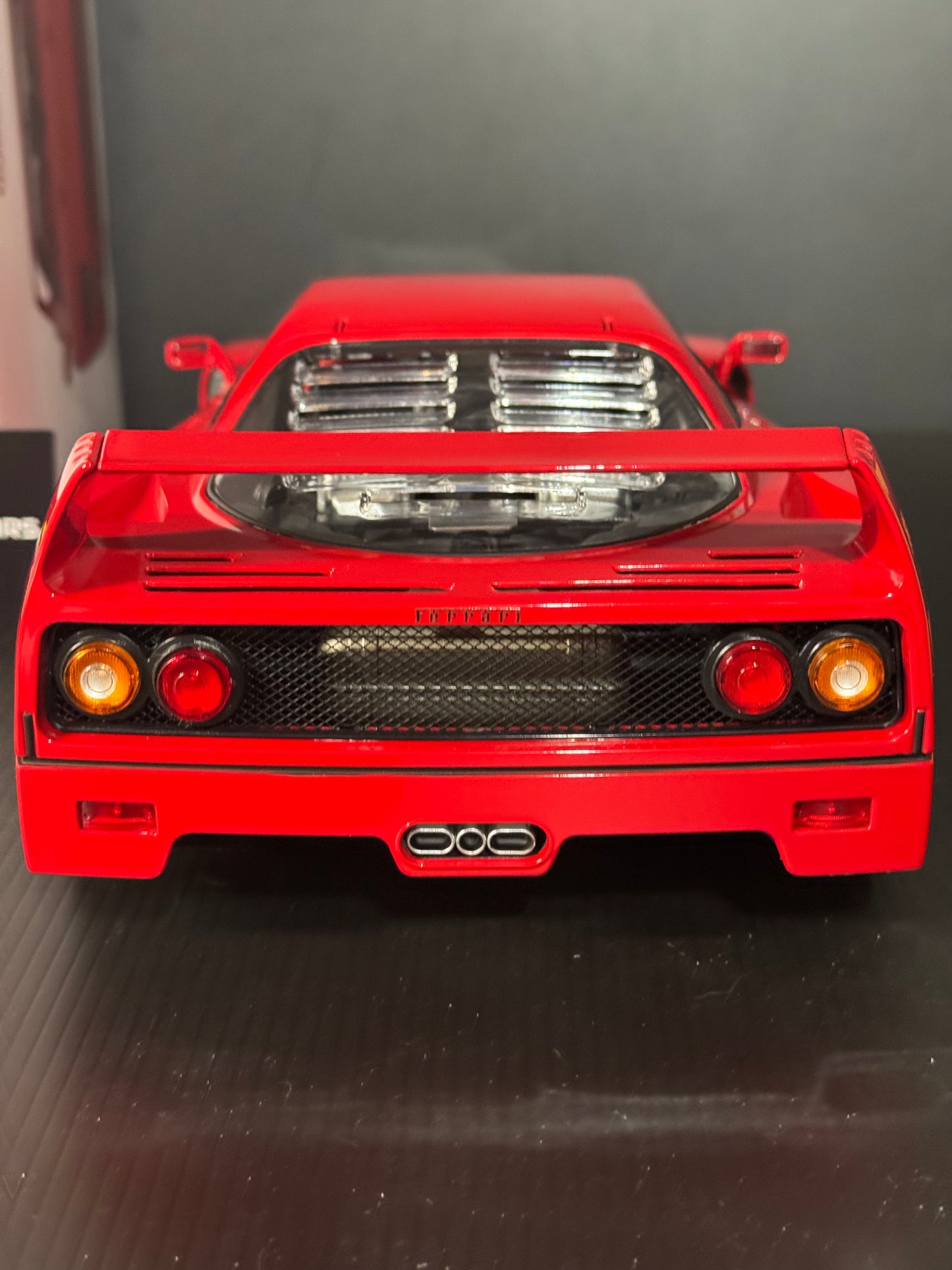 Ferrari F40 1987 1/12 Scale Diecast Model Car in Rosso Corsa by Norev 127902