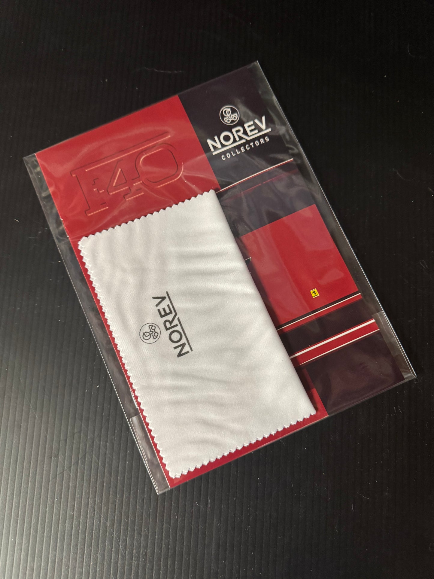 Ferrari F40 1987 1/12 Scale Diecast Model Car in Rosso Corsa by Norev 127902