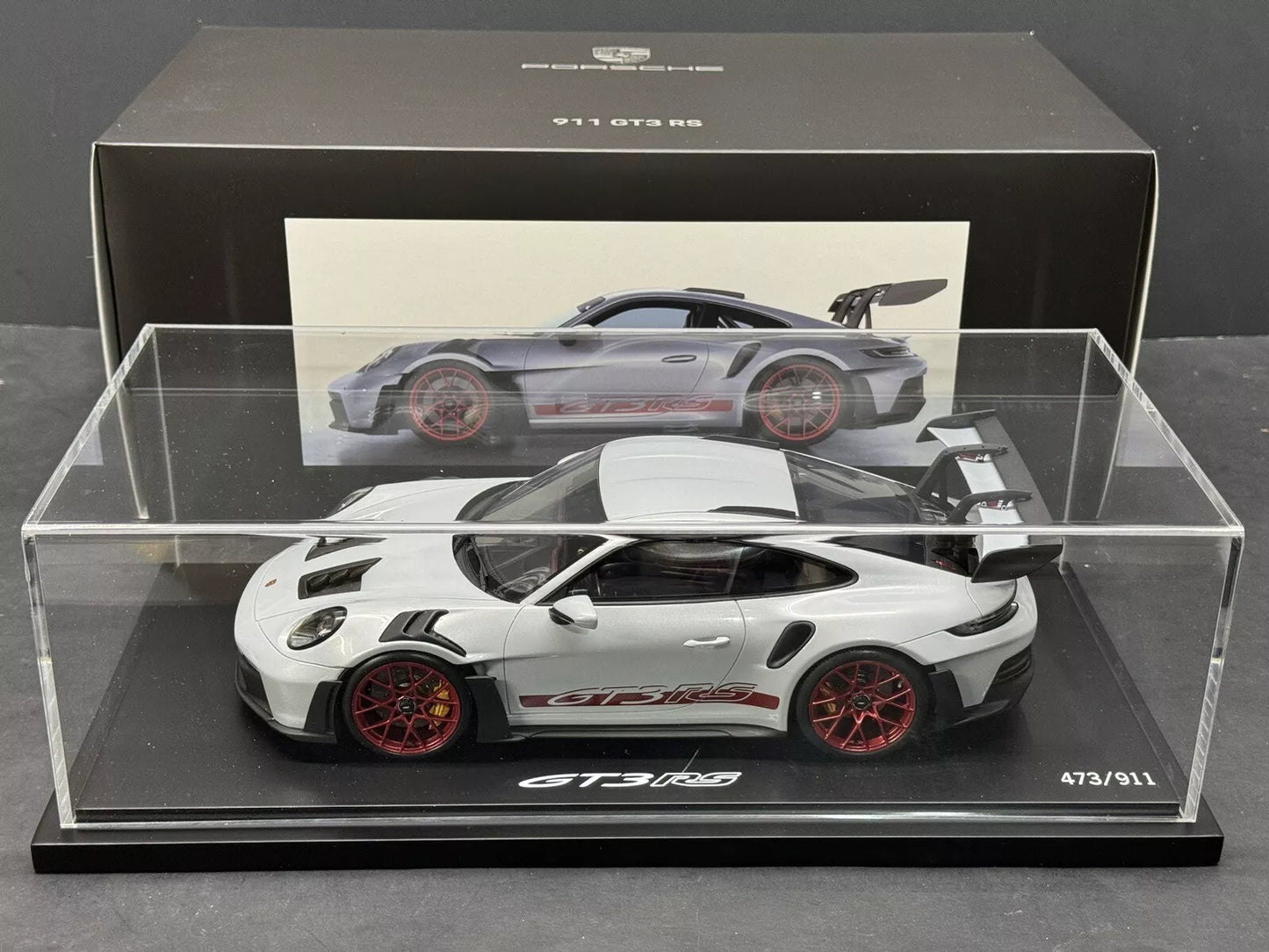 Porsche 911 992 GT3 RS Ice Gray w/ Display Case - Dealer Edition - 1/18 Spark