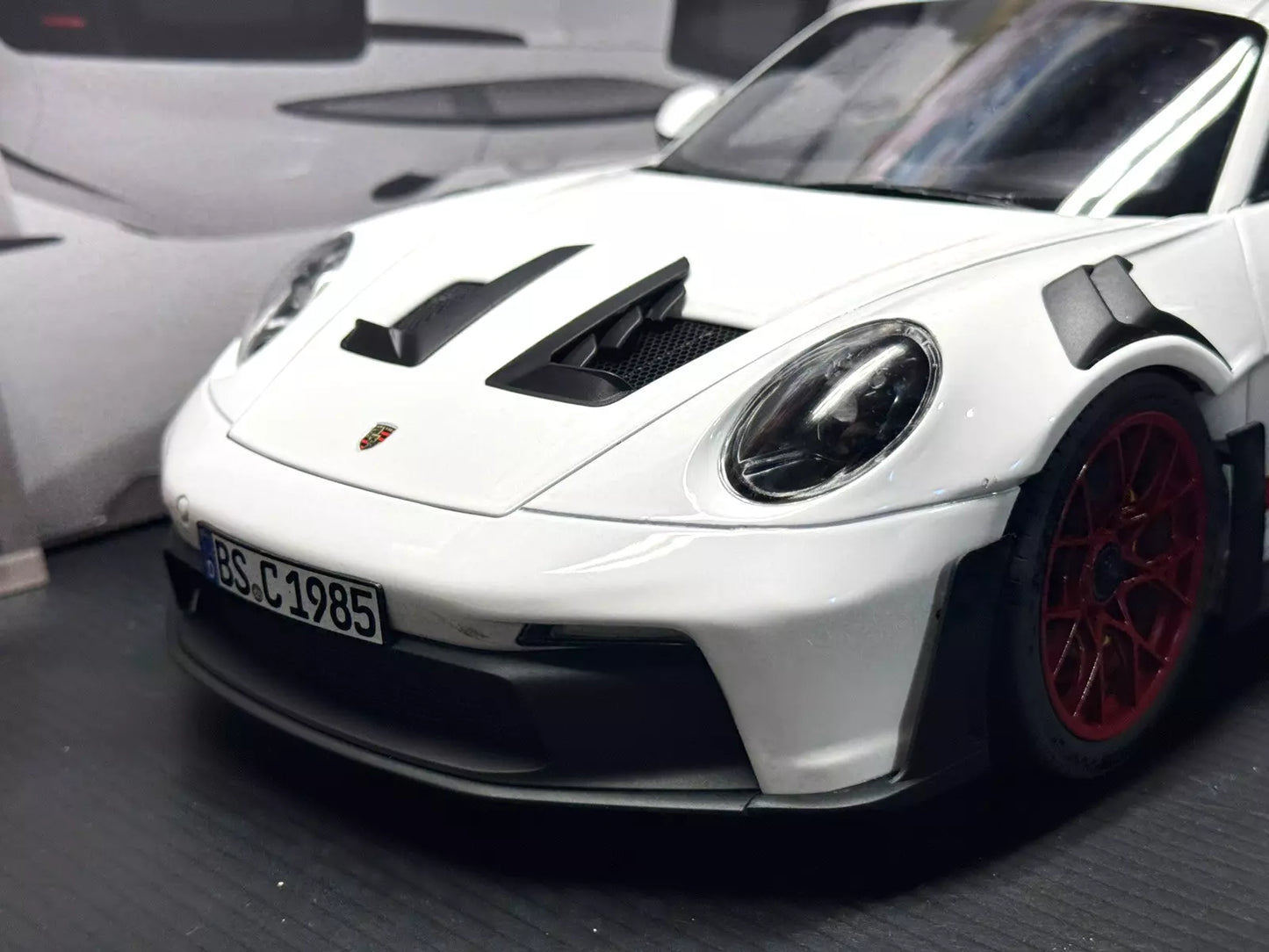 1/12 Scale Porsche 911/992 GT3 RS 2022 - White w/ Red Diecast Model Car by Norev