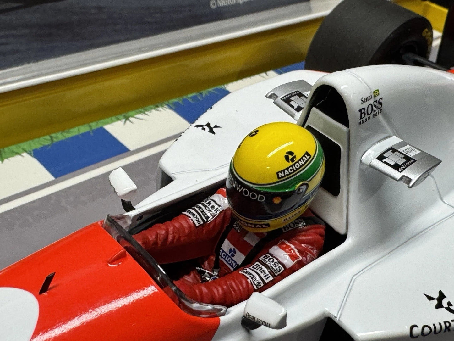 McLAREN F1 FORD MP4/8 V8 WINNER AUSTRALIAN GP 1993 SENNA 1/18 Minichamps Box Set