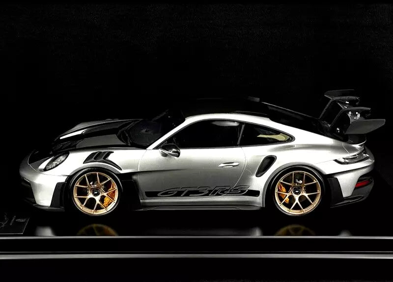 Porsche 911 992 GT3 RS Weissach Package Silver Metallic w/ Display Case - Dealer - 1/12 Spark