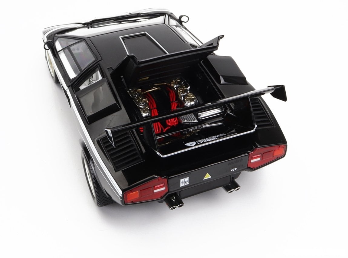 Lamborghini Countach LP500 R QUATTROVALVOLE 1/18 Scale Diecast Model by Kyosho
