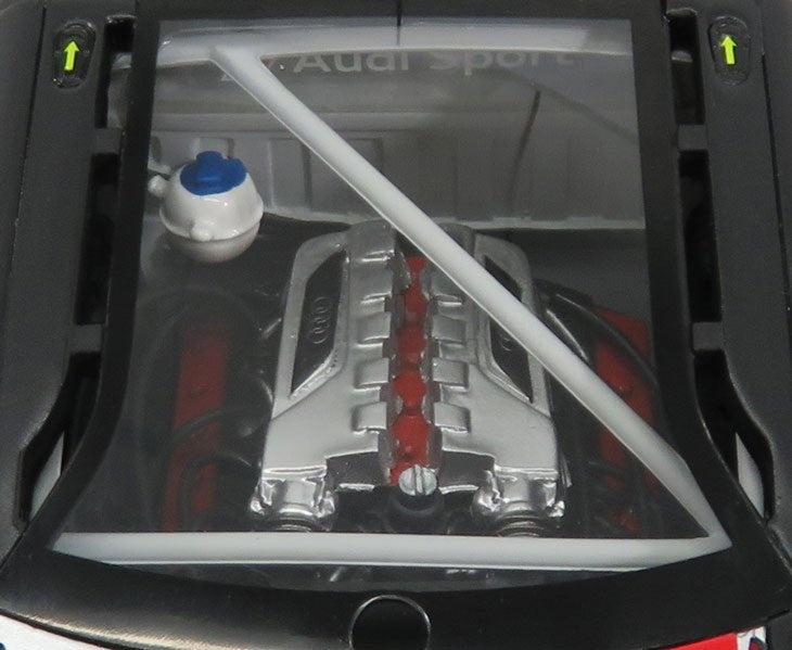 Audi R8 LMS GT3 Team Audi Sport 2017 Spa Winner Model Car 1/18 Scale Spark