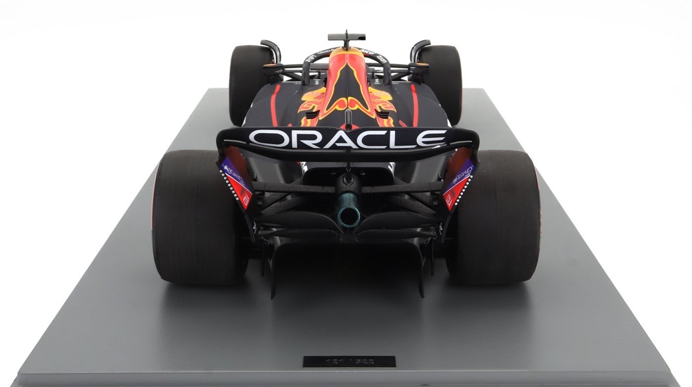 Spark 1:12 Scale Oracle Red Bull Racing RB18 #1 Verstappen Winner Dutch GP 2022