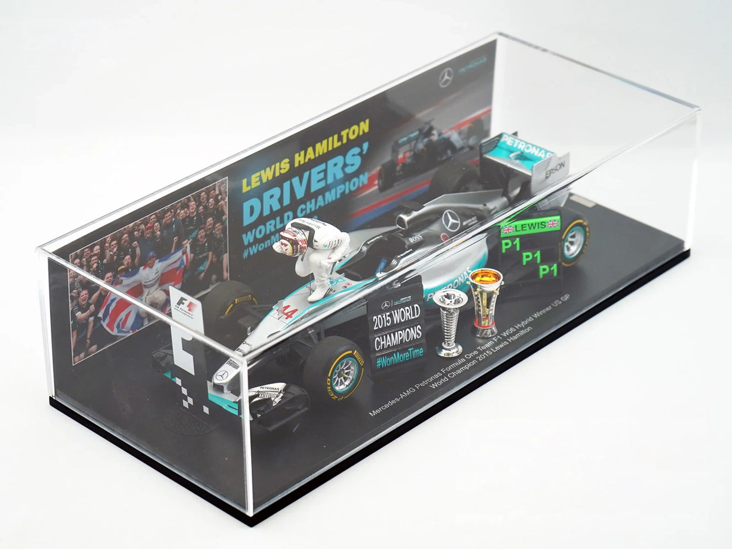 MERCEDES-AMG W06 - WORLD CHAMPION 2015 U.S. GP LEWIS HAMILTON 1/18 SCALE SPARK