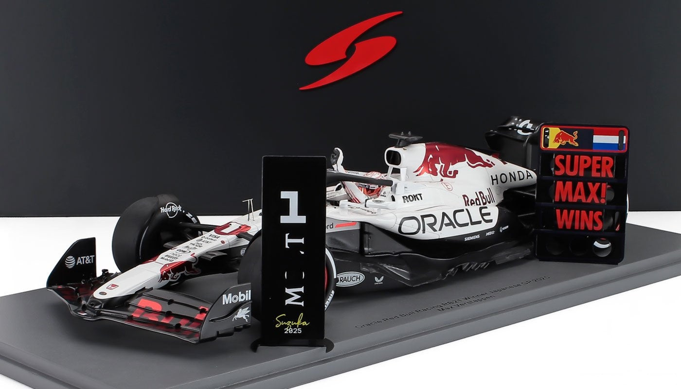 1/18 Spark Red Bull Racing RB21 #1 Max Verstappen Japanese GP Winner 2025