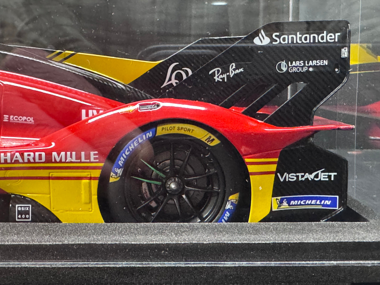 Ferrari 499P AF Corse #51 3rd 24hr Le Mans 2024  w/ Display Case 1/18 Looksmart