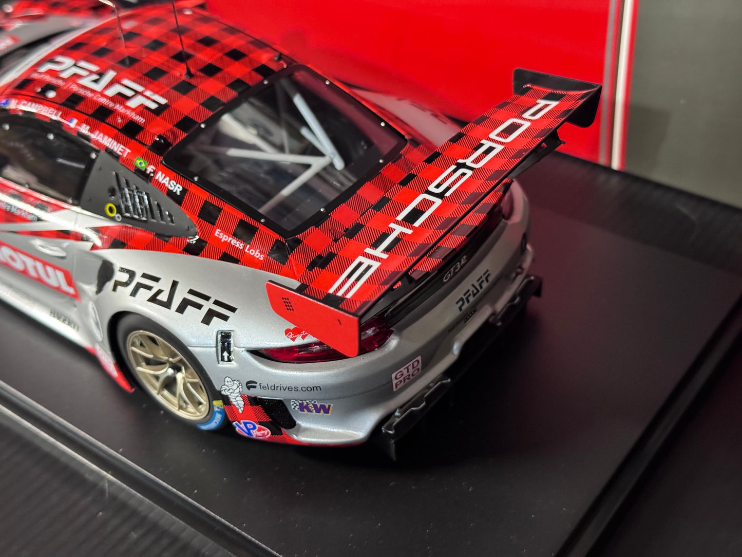 IXO Porsche GT3 R #9 Winner GTD 24h Daytona 2022 Pfaff Motorsports 1/18 Scale