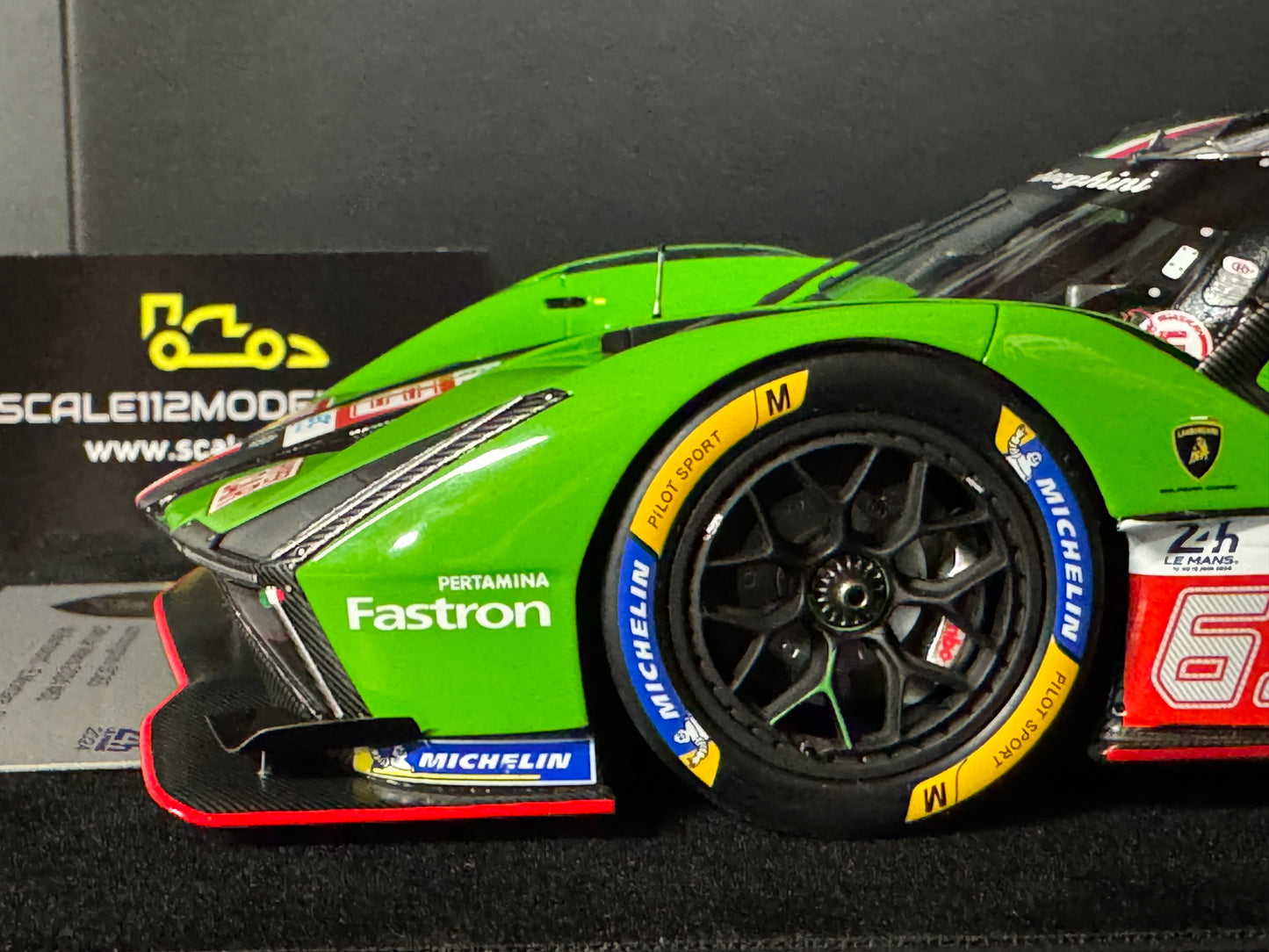 LAMBORGHINI SC63 3.8L V8 TURBO 24h LE MANS 2024 #63 1/18 Scale Model Looksmart