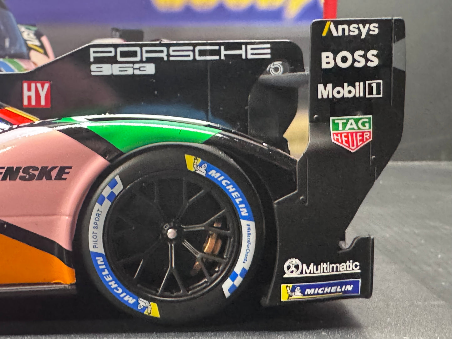 1/18 Scale IXO Porsche 963 LMDH #5 Penske Motorsport 24h Le Mans 2023 LEGT963-LM002