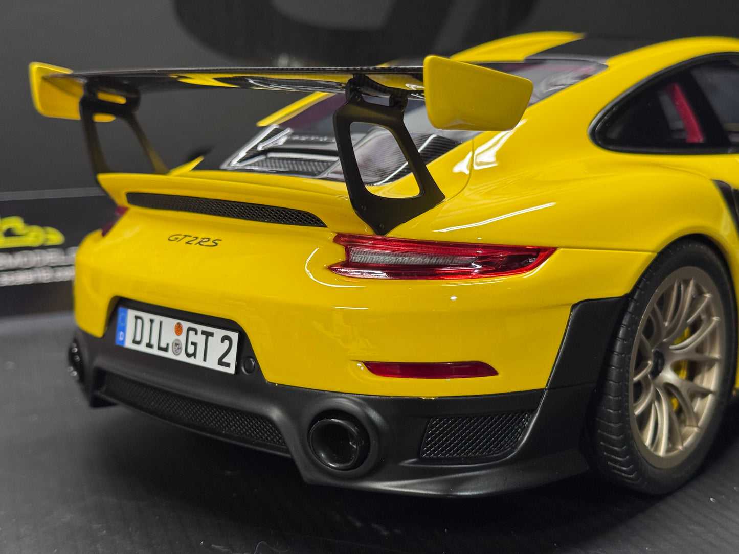 Porsche GT2 RS 911 991.2 Yellow w/ Gold Wheels 1/12 Scale Model Car by GT-SPIRIT