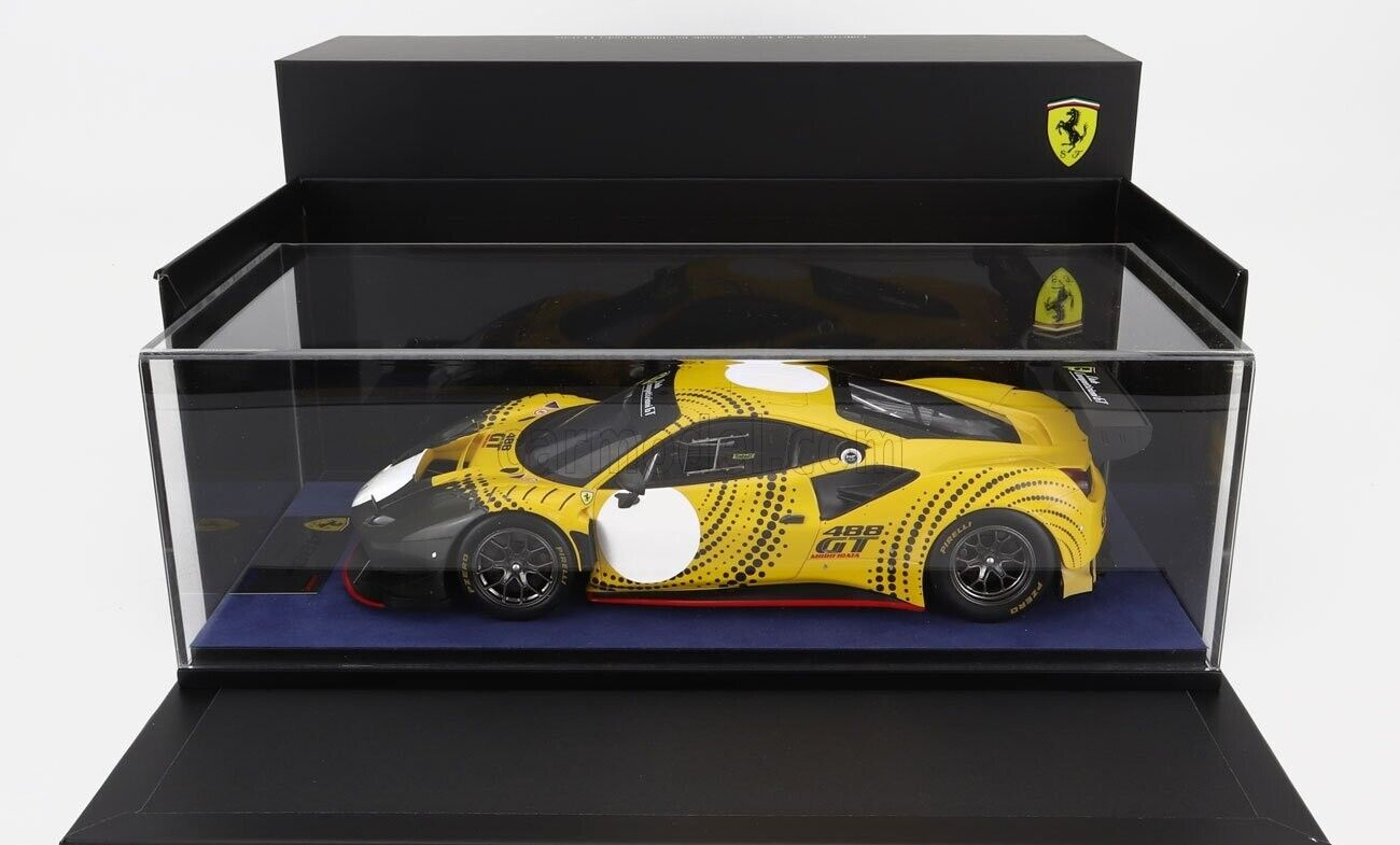 1/18 Scale LOOKSMART Ferrari 488 GT Modificata 2020 Model Car with Display Case