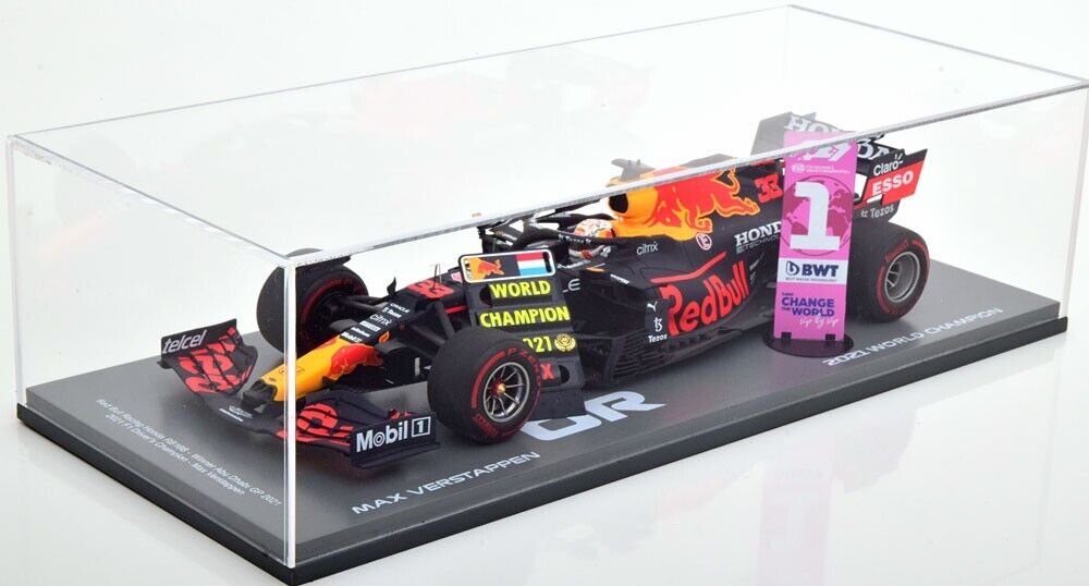 1/18 Spark 2021 Red Bull Racing RB16b #33 Max Verstappen Winner Abu Dhabi GP