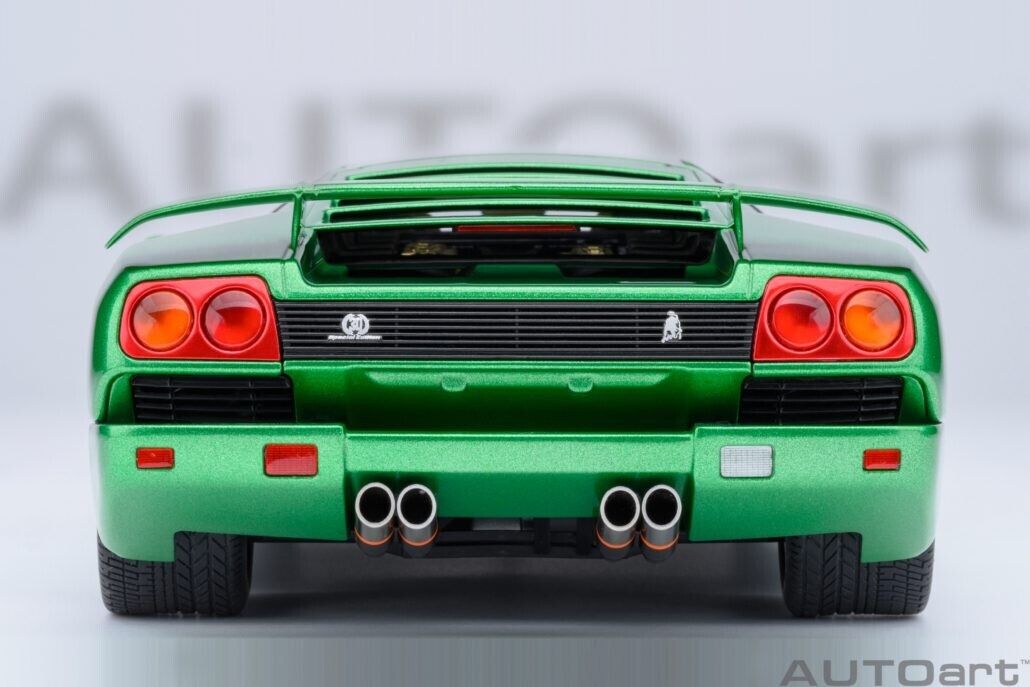 1/18 Scale Lamborghini Diablo SE30 JOTA 1994 Green Model Car by AUTOart