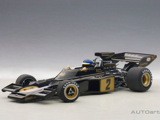 1/18 SCALE AUTOART LOTUS 72E 1973 RONNIE PETERSON #2 MODEL CAR