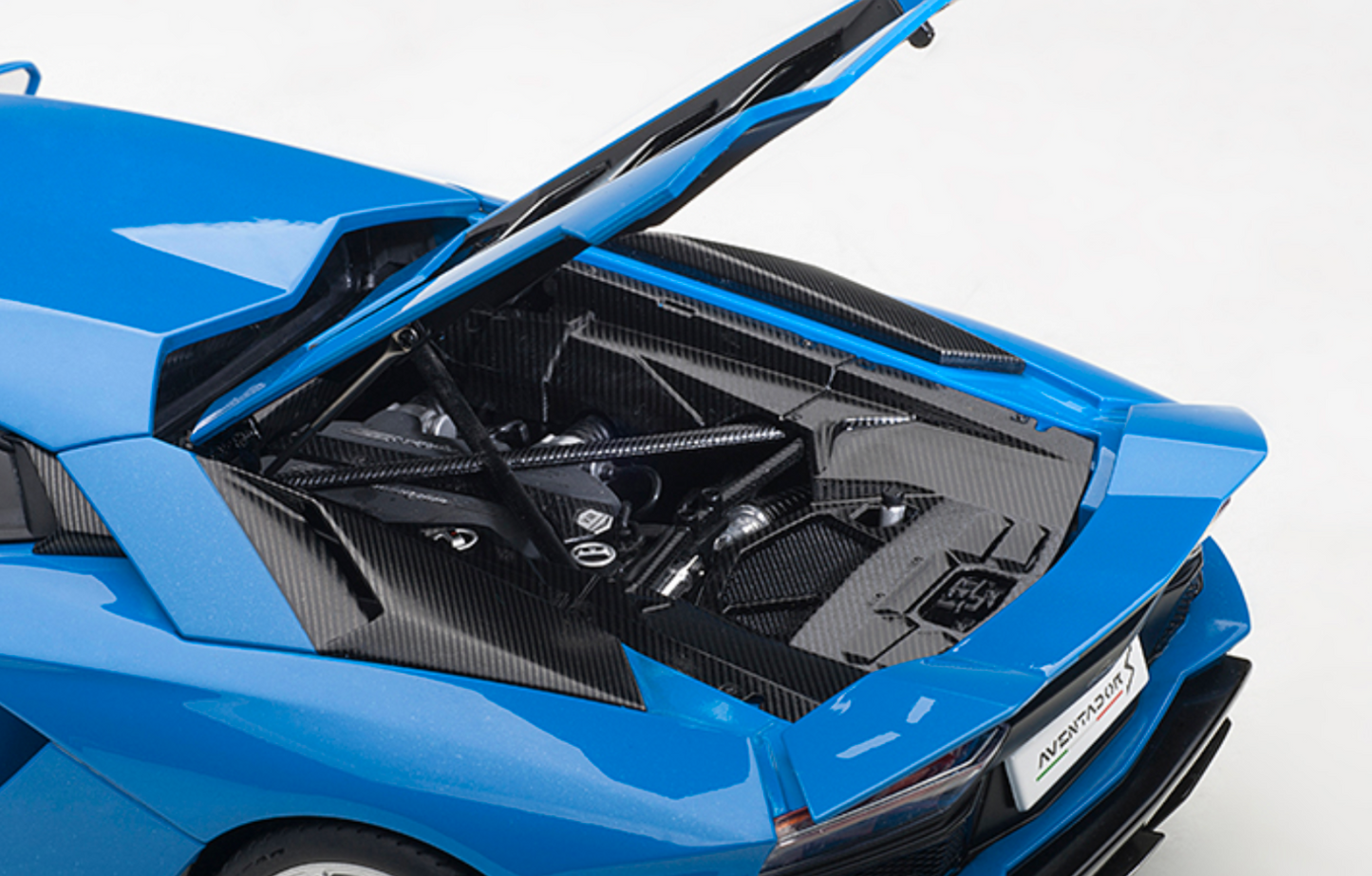 Lamborghini Aventador S Blu Nila/ Pearl Blue AutoArt 1/18 Diecast Model Car