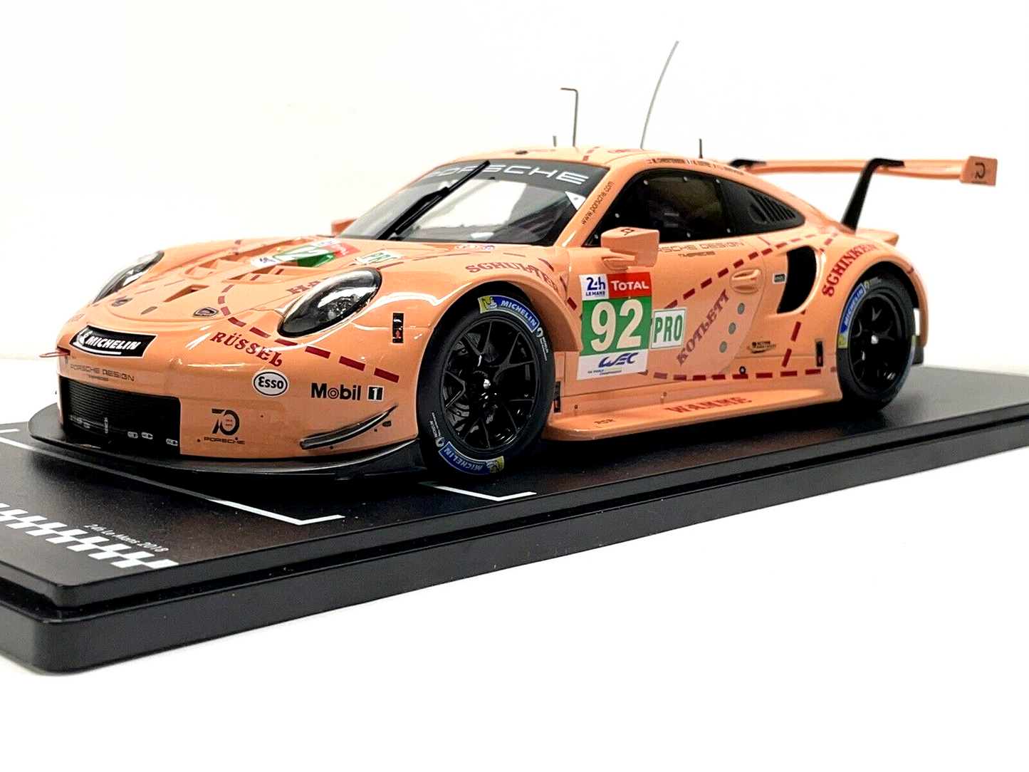 1/18 Scale IXO 911 RSR 991 winner 24h of Le Mans 2018 #92 Pink Pig Livery