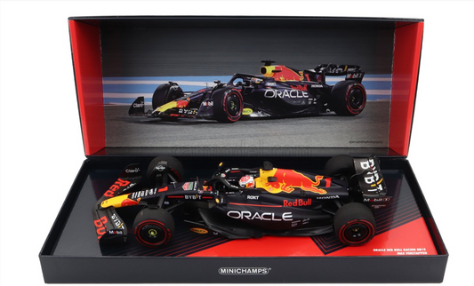 1/18 Minichamps M. Verstappen Red Bull RB19 #1 Winner 2023 Bahrain GP  Box Set