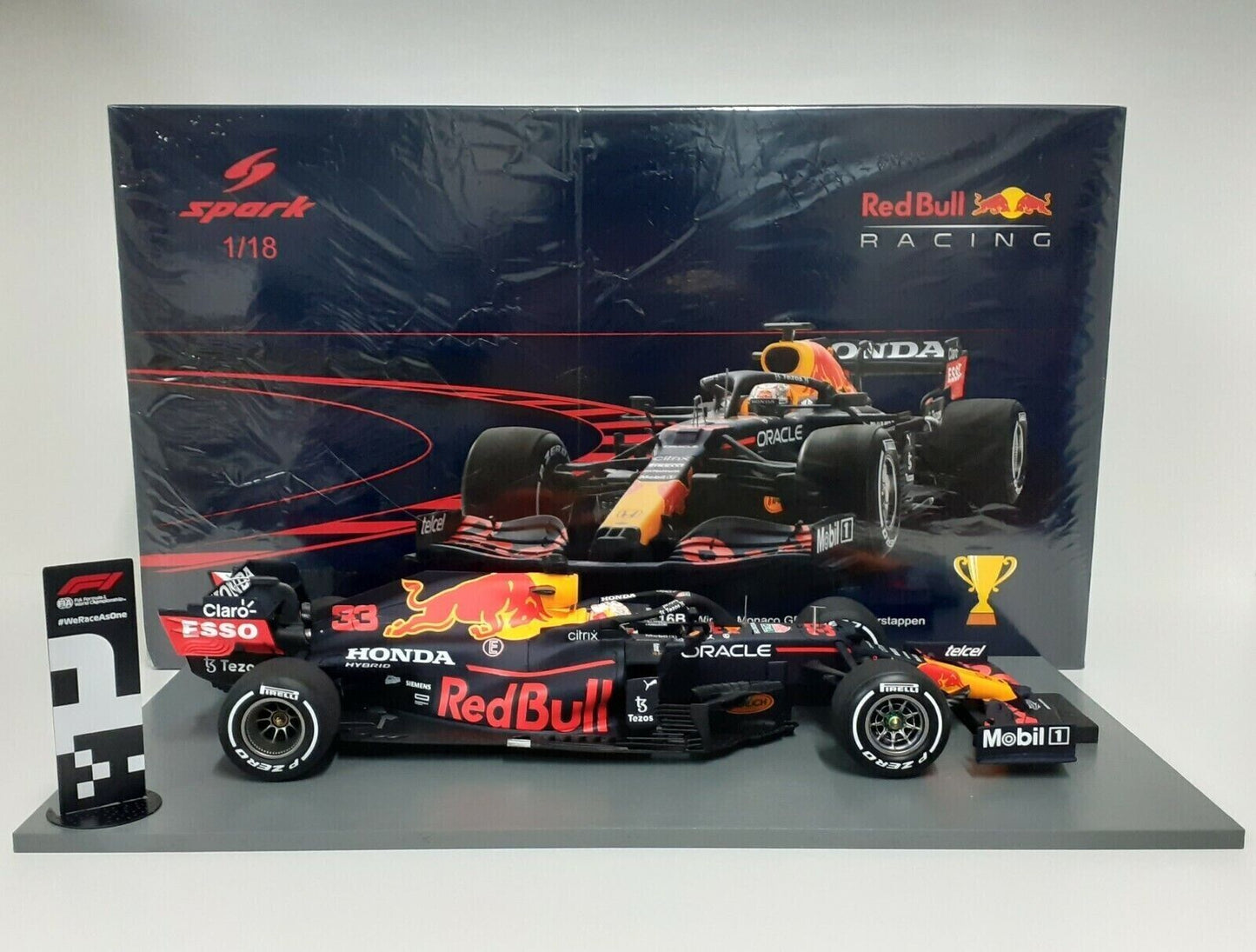 1/18 Spark 2021 Red Bull Racing RB16B #33 Max Verstappen Winner Monaco