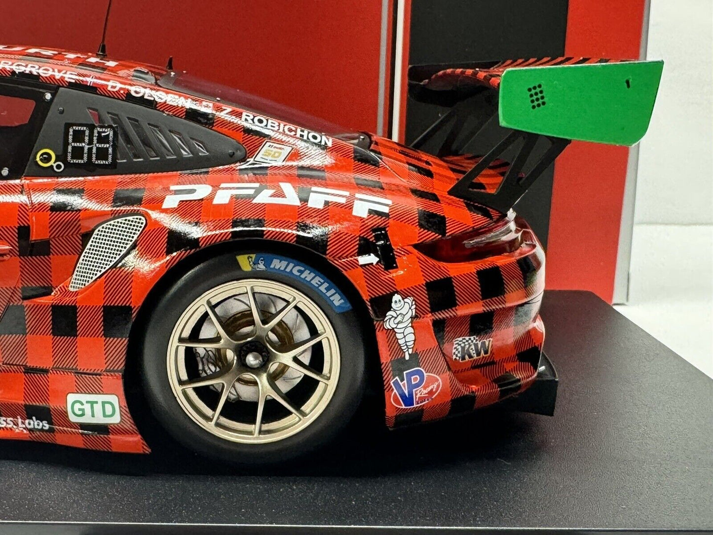 1/18 Scale IXO Porsche GT3 R #9 GTD 24h Daytona 2019 Pfaff Motorsports