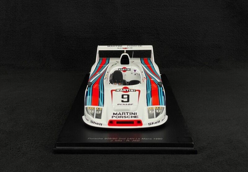 1/18 Spark PORSCHE 908/80 Sieger 24h Le Mans Martini Racing w/ Display Case