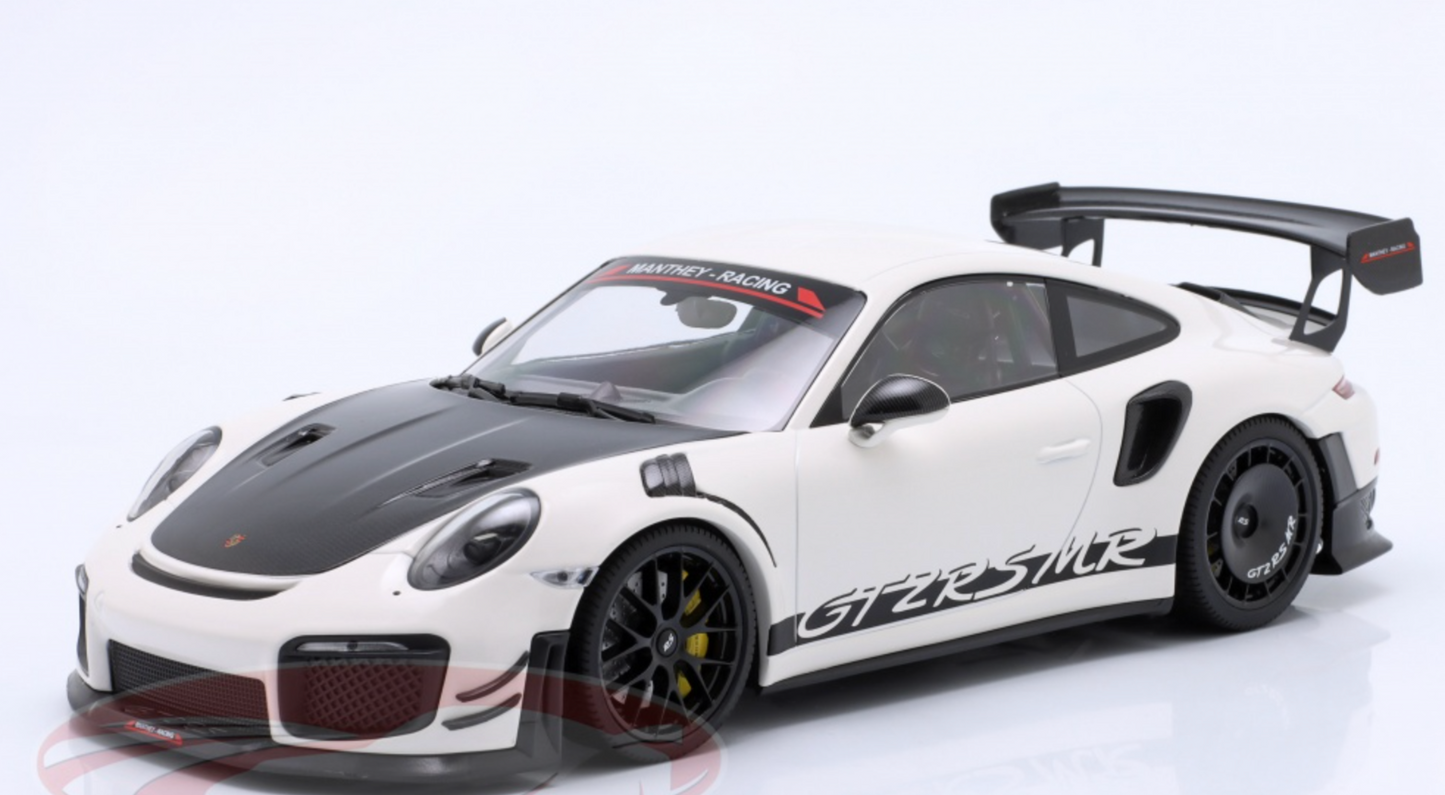 1/18 Manthey Racing Porsche 911 GT2 RS MR White Collectors Box Set Ltd. to 200