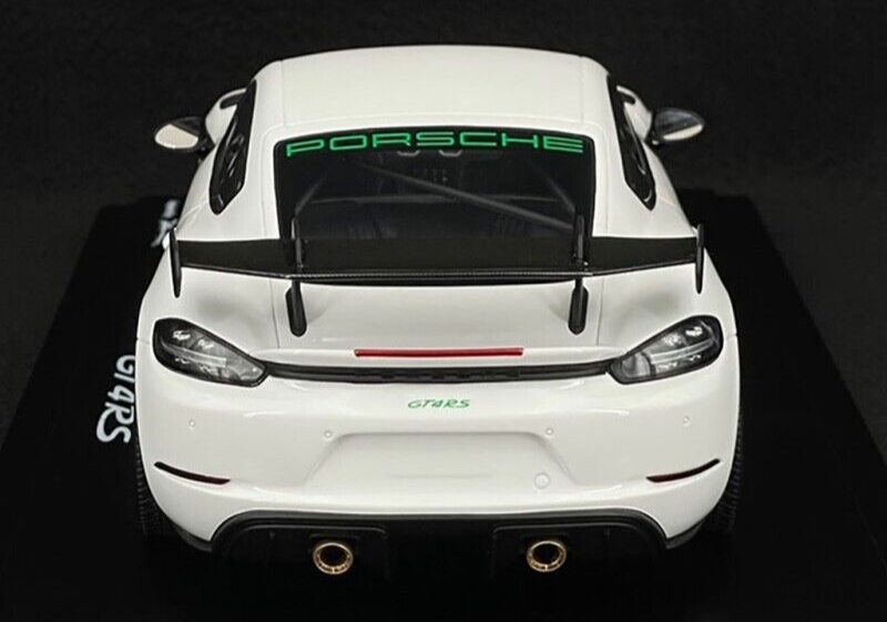 Porsche 718 GT4 RS White w/ Green wheels Carrera RS 2.7 tribute 1/18 Spark