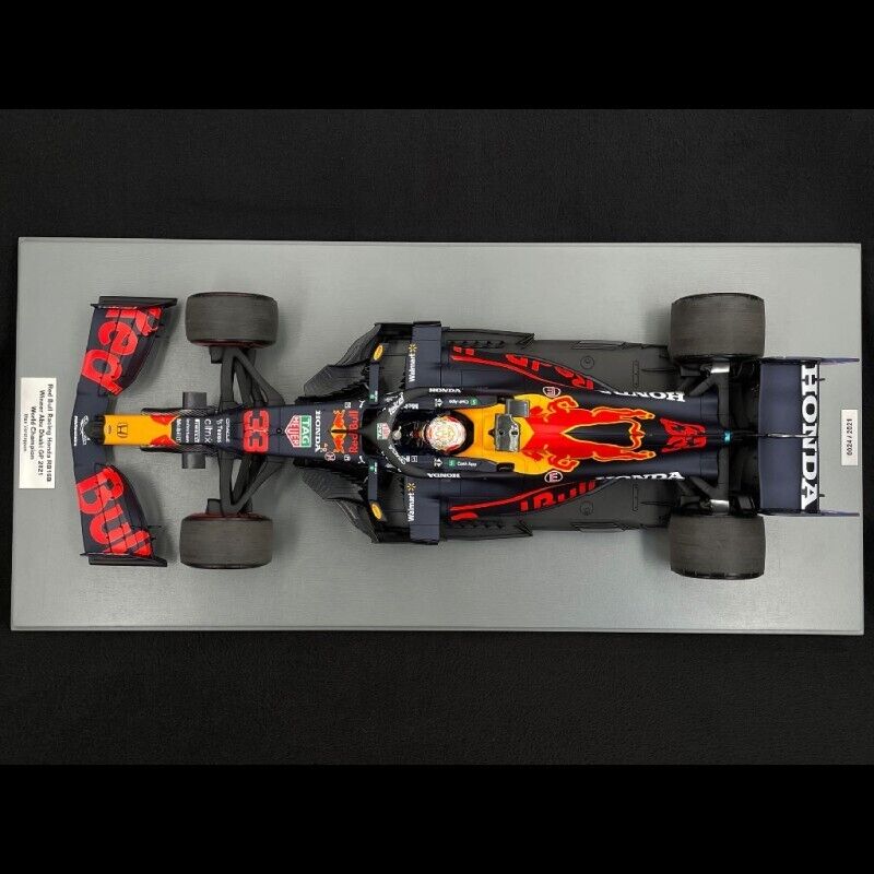 1/12 Spark 2021 Red Bull Racing RB16b #33 Max Verstappen Winner Abu Dhabi GP