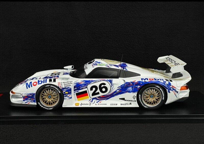 PORSCHE 911 GT1 LE MANS 1996 1/18 SCALE DIECAST MODEL CAR BY WERKS 83