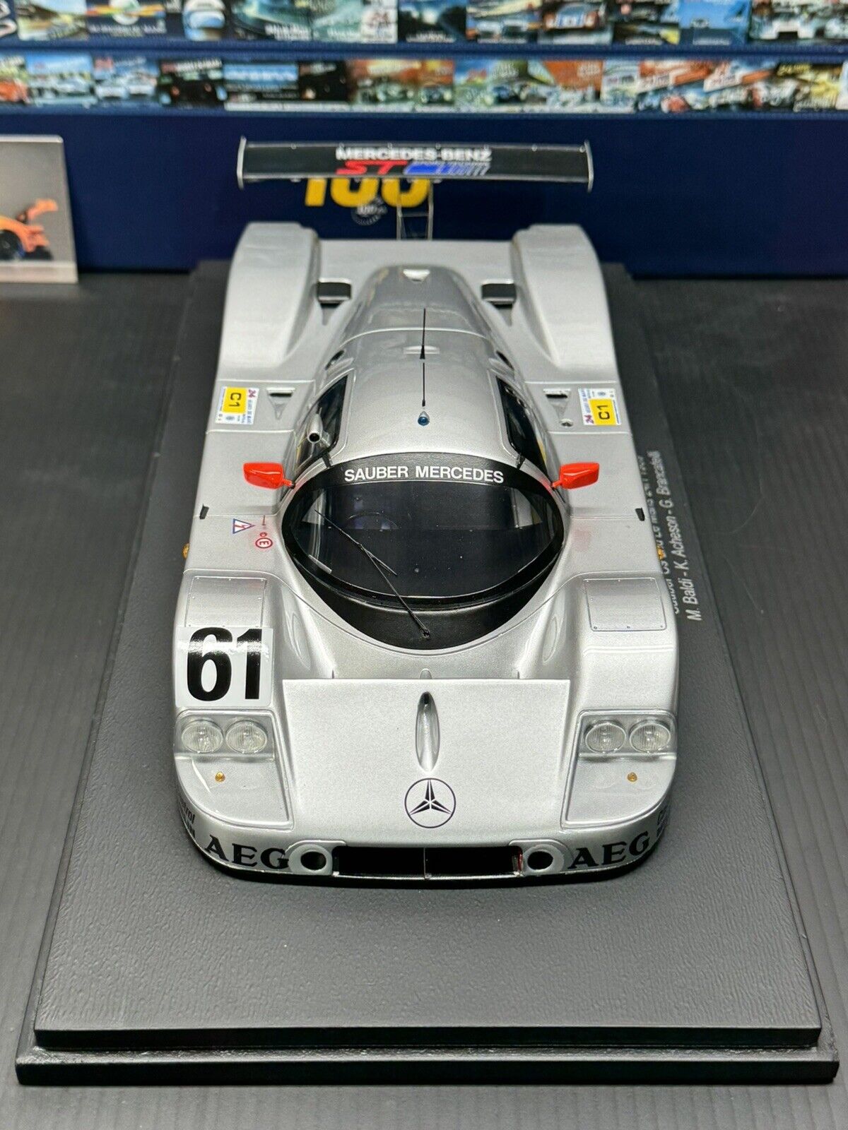 1/18 Spark Sauber Mercedes-Benz C9 #61 1989 LeMans 24hr  W/ Display Case