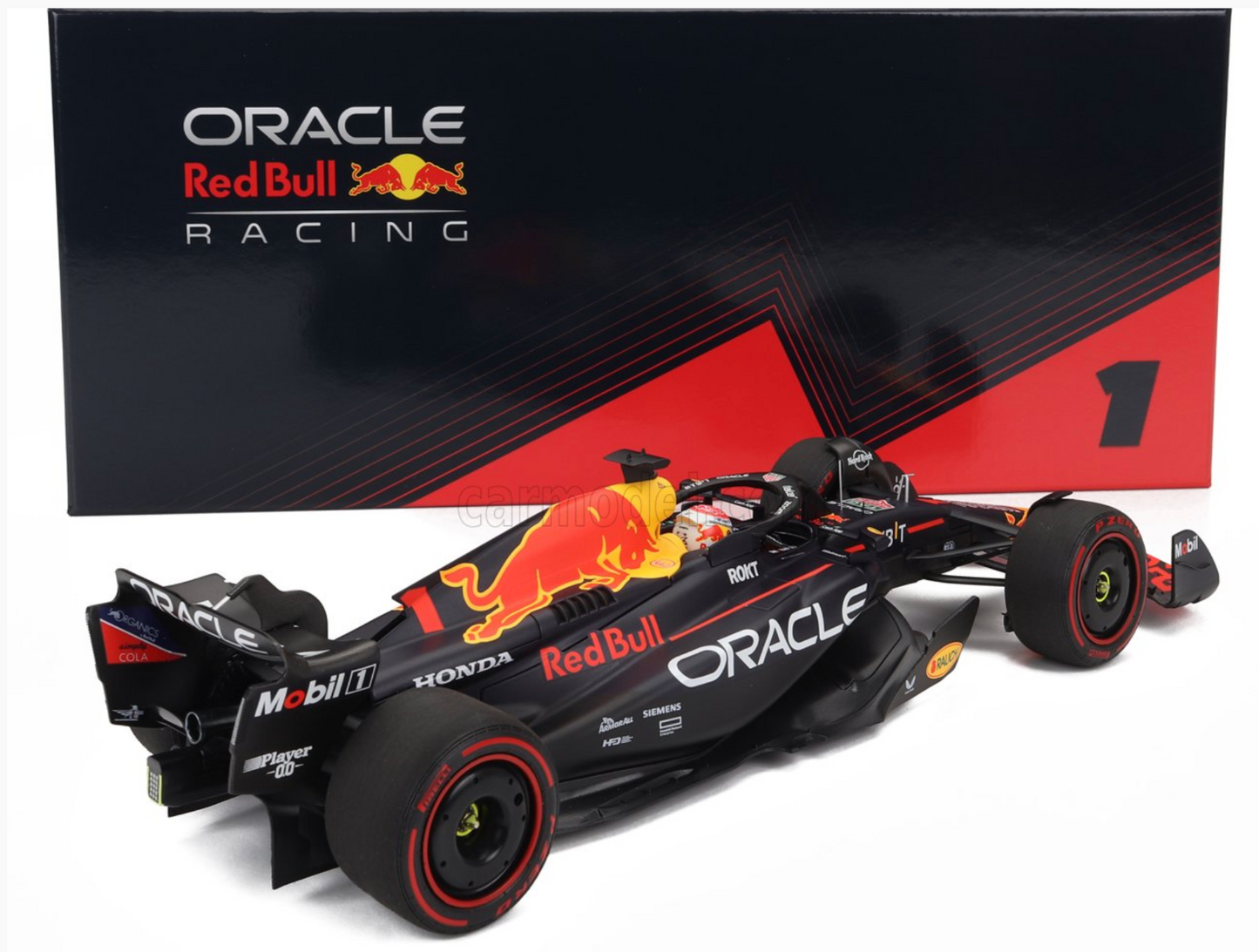 1/18 Minichamps M. Verstappen Red Bull RB19 #1 Winner 2023 Bahrain GP  Box Set