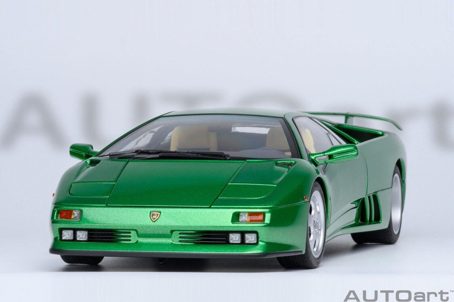 1/18 Scale Lamborghini Diablo SE30 JOTA 1994 Green Model Car by AUTOart