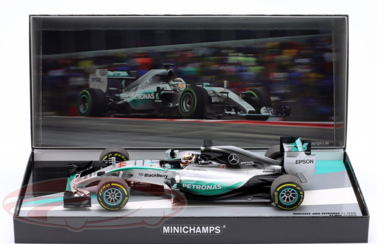 1/18 Minichamps Lewis Hamilton 2015 F1 Mercedes-AMG F1 W06 EQ #44 Box Set