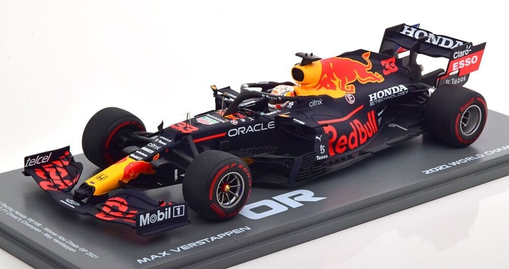 1/18 Spark 2021 Red Bull Racing RB16b #33 Max Verstappen Winner Abu Dhabi GP