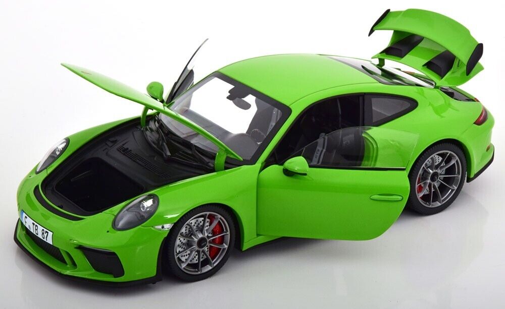 1/18 SCALE MINICHAMPS 2018 PORSCHE 911 GT3 GELBGRUN GREEN DIECAST MODEL CAR