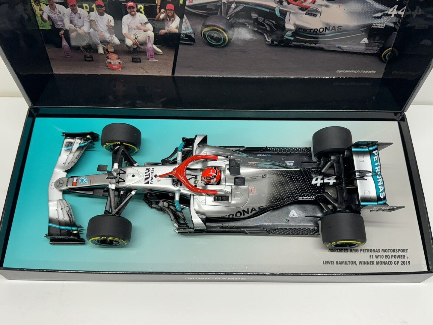 Mercedes W10 Lewis Hamilton #44 Monaco GP Winner GP Box Set 1/18 Minichamps