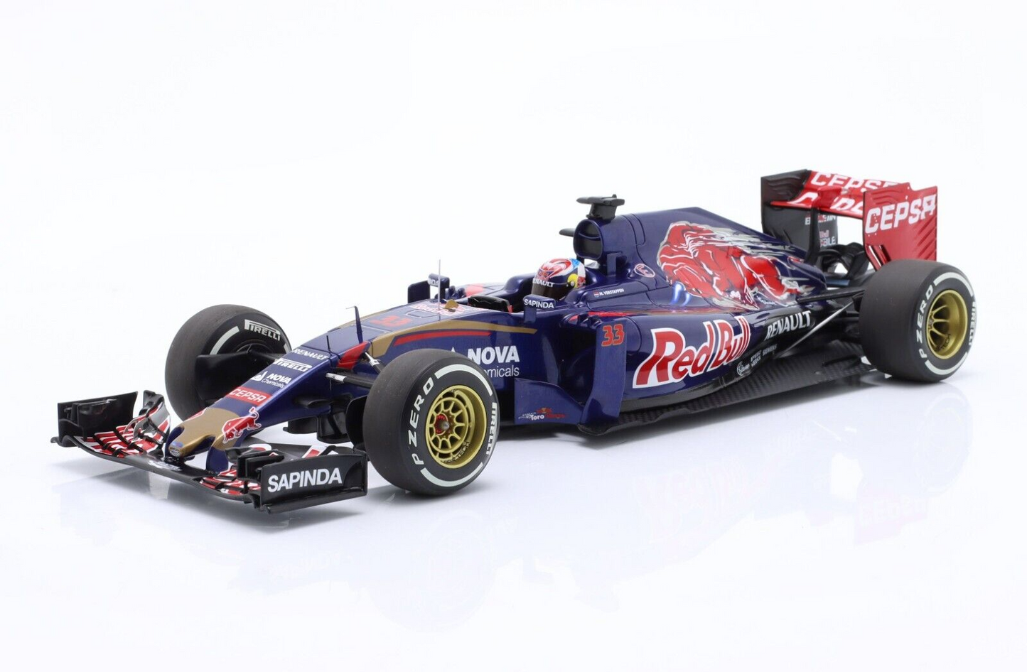 1/18 Minichamps 2015 Toro Rosso STR10 #33 Max Verstappen First Race Box Set