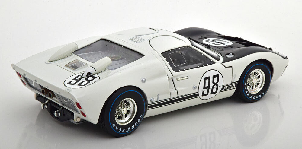 1/18 SHELBY COLLECTIBLES 1966 FORD GT-40 MK2 #98 WHITE 1966 DAYTONA